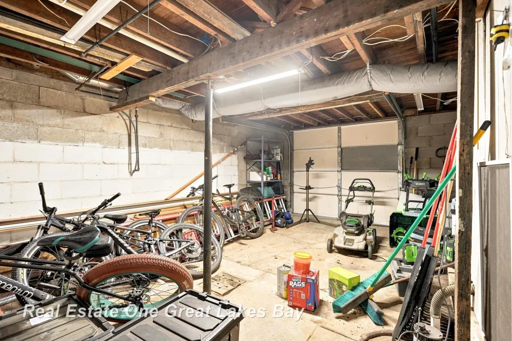 127 E North Street Ithaca City, MI 48847