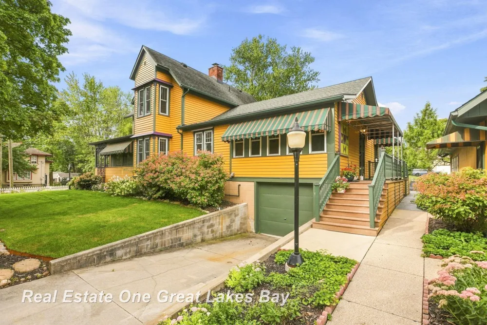 127 E North Street Ithaca City, MI 48847