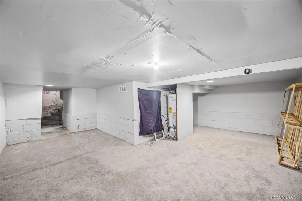 2875 Pontiac Street Denver, CO 80207
