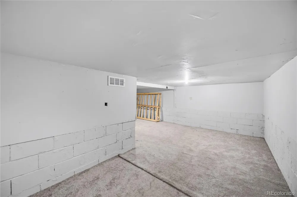 2875 Pontiac Street Denver, CO 80207