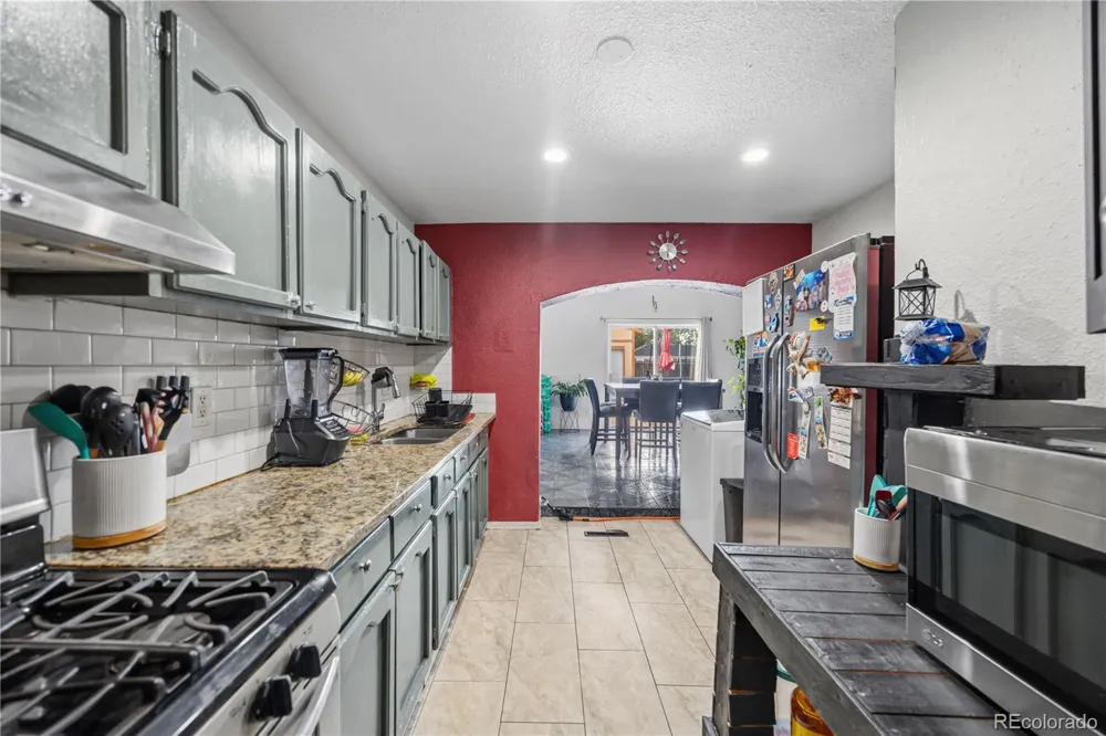 2875 Pontiac Street Denver, CO 80207