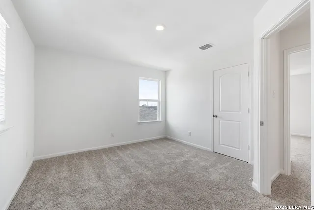 16174 Farmer Lytle, TX 78052