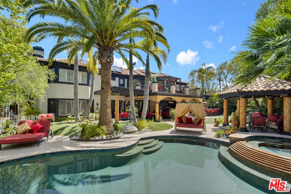 5481 Collingwood Circle Calabasas, CA 91302