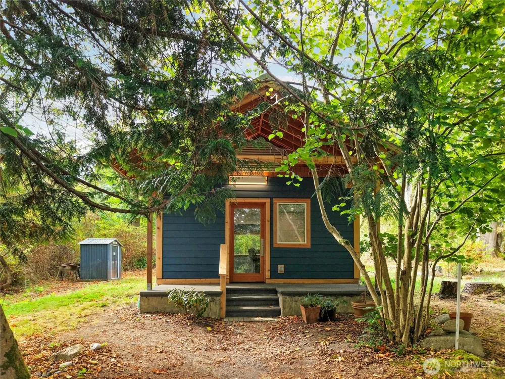 1697 E Marrowstone Nordland, WA 98358