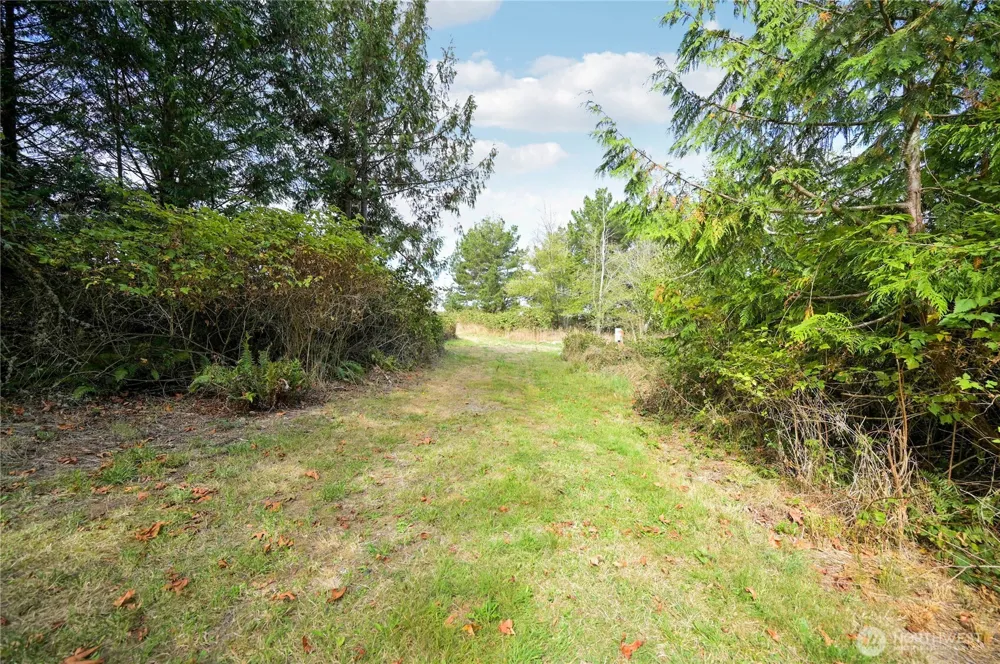1697 E Marrowstone Nordland, WA 98358