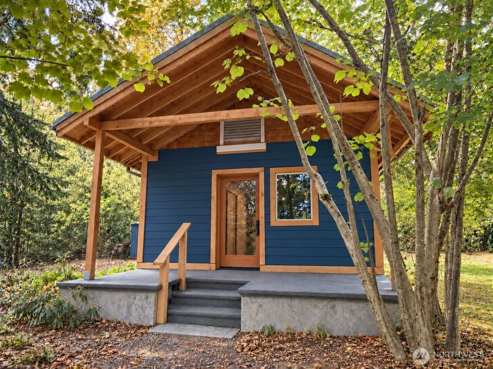 1697 E Marrowstone Nordland, WA 98358