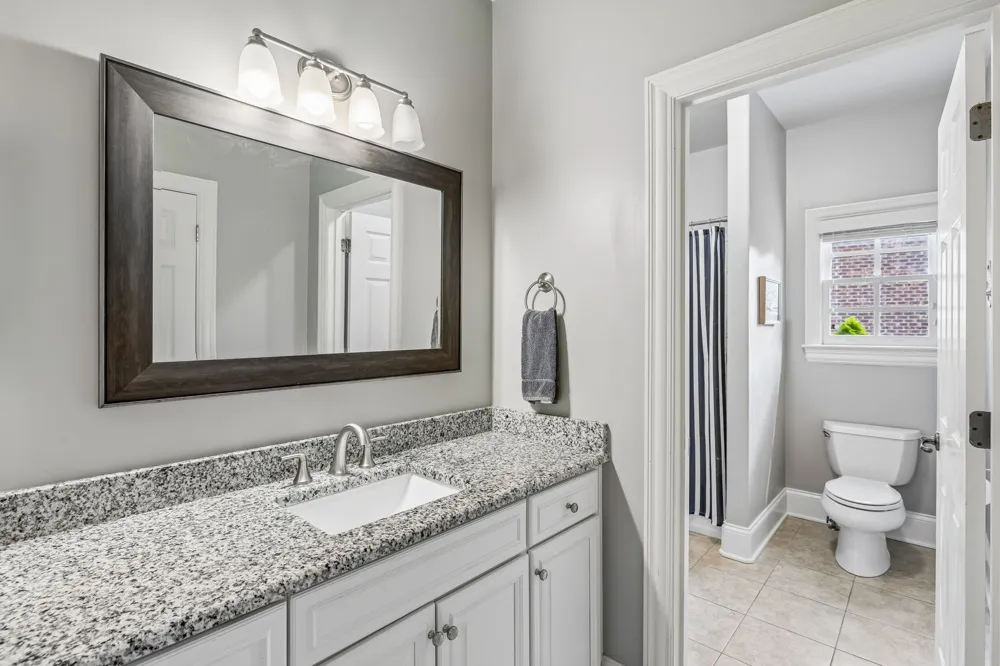 190 Azalea Ln Franklin, TN 37064