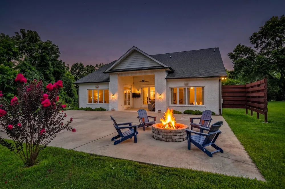 1089 Old Williamsport Pike Columbia, TN 38401