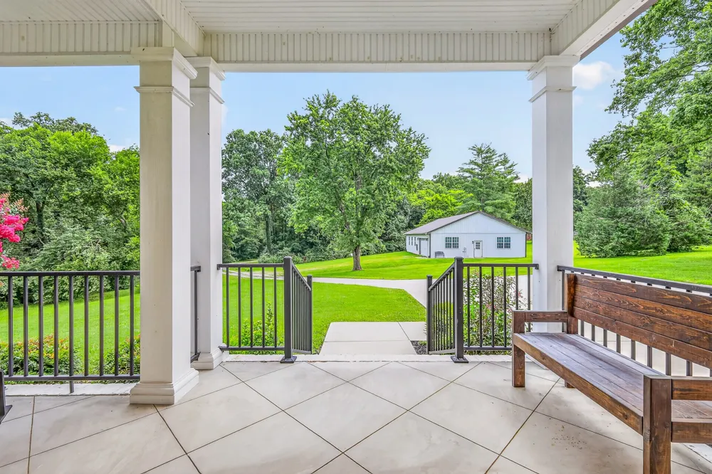1089 Old Williamsport Pike Columbia, TN 38401