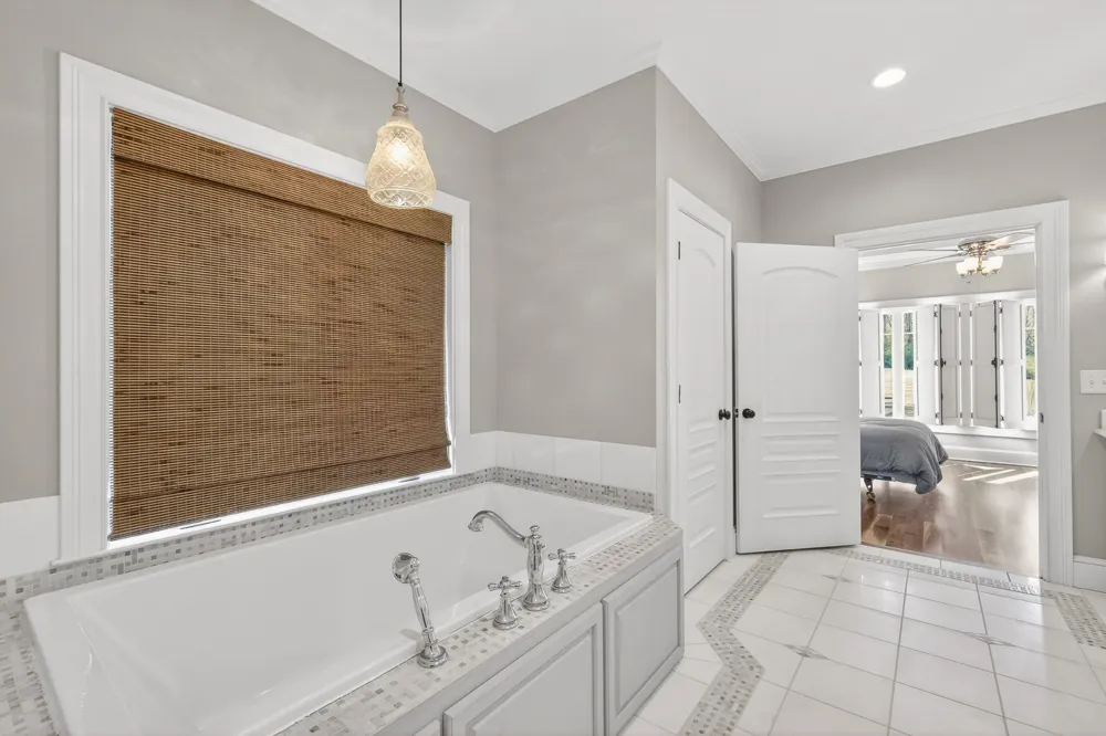 1089 Old Williamsport Pike Columbia, TN 38401