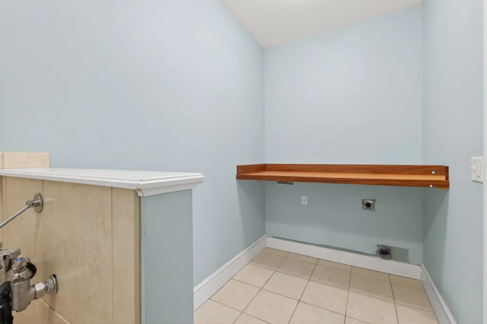1089 Old Williamsport Pike Columbia, TN 38401