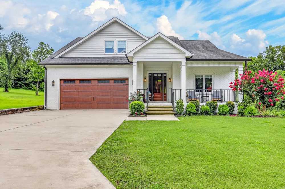 1089 Old Williamsport Pike Columbia, TN 38401