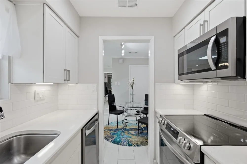 7406 Shadow Hill Drive #104 Austin, TX 78731
