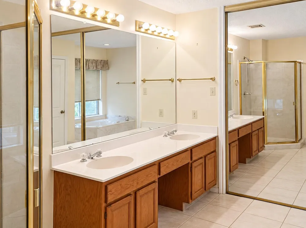 1539 Beaconshire Road Houston, TX 77077