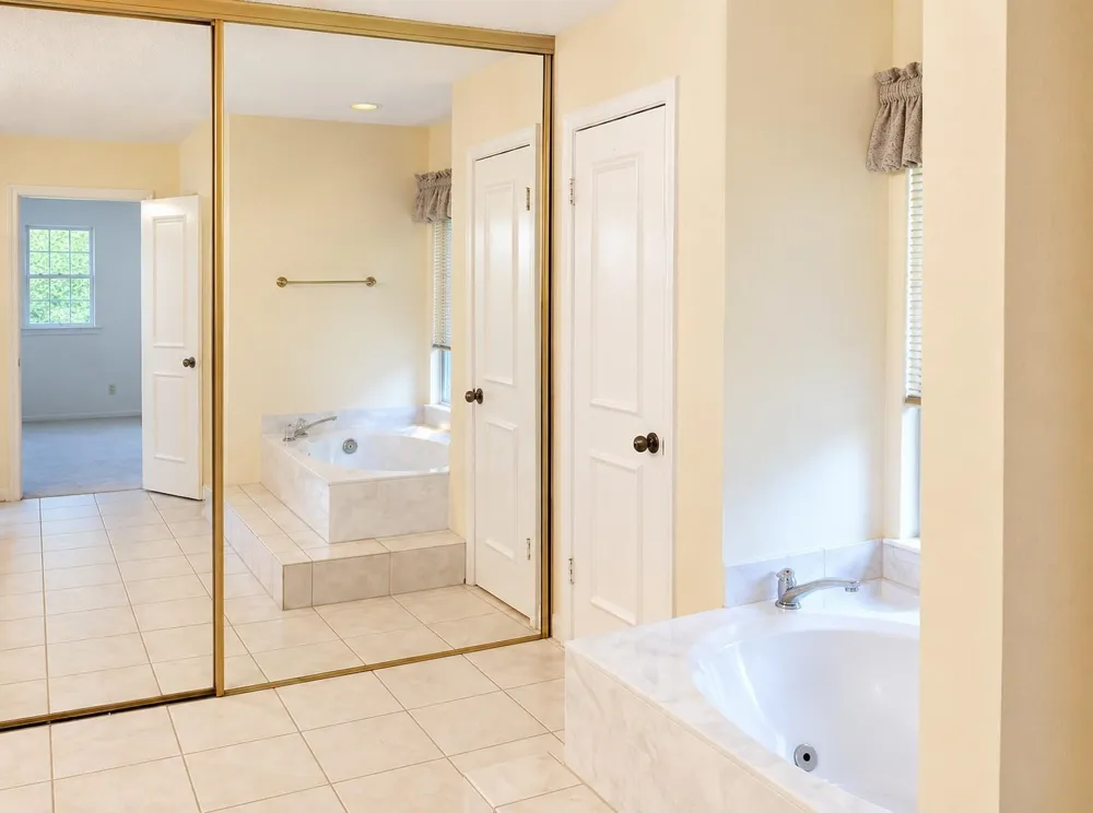 1539 Beaconshire Road Houston, TX 77077