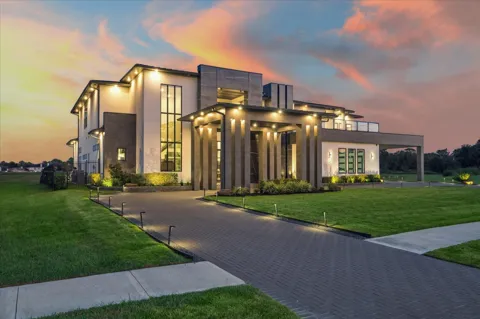 51 St Catherine Way