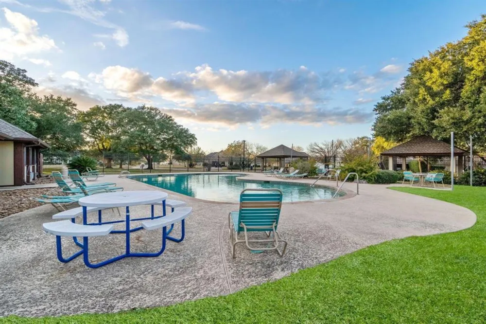 6922 Gentle Breeze Drive Willis, TX 77318