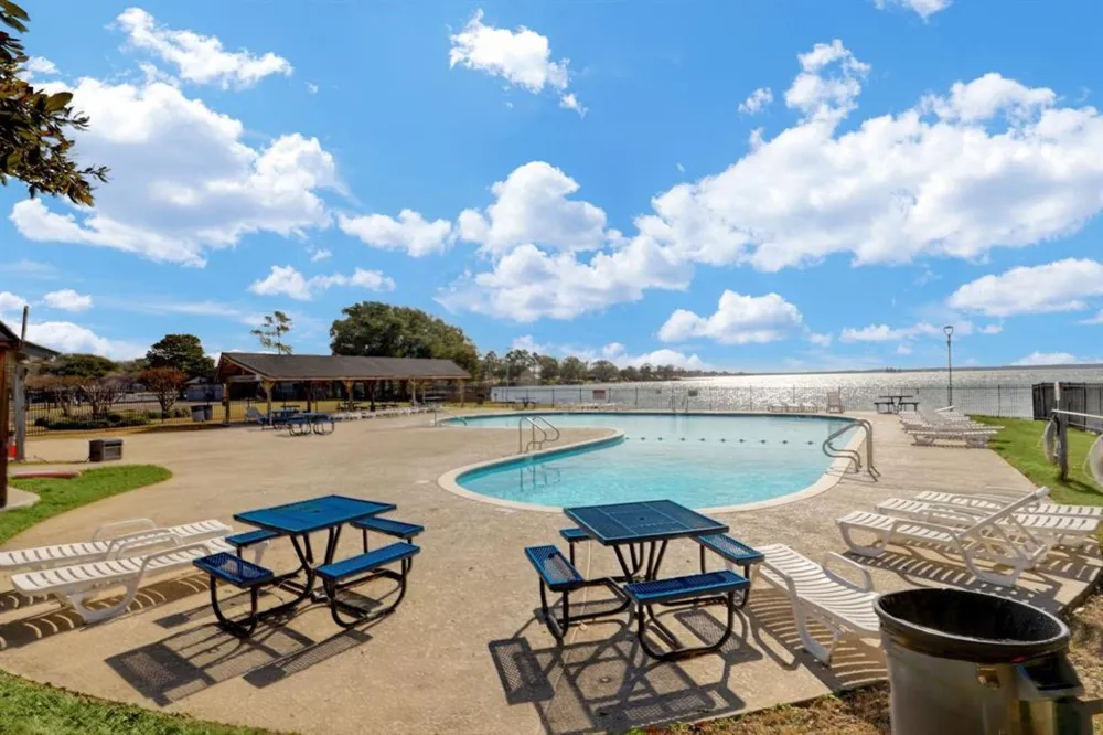 6922 Gentle Breeze Drive Willis, TX 77318