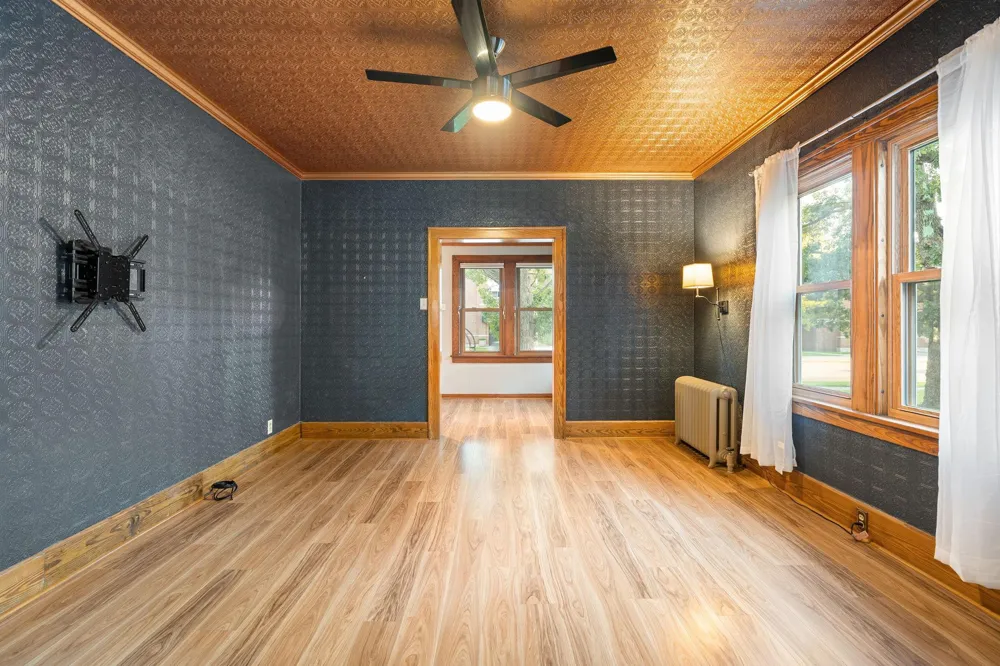 802 8th Avenue NW Austin, MN 55912