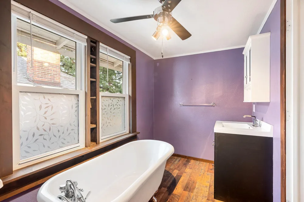 802 8th Avenue NW Austin, MN 55912