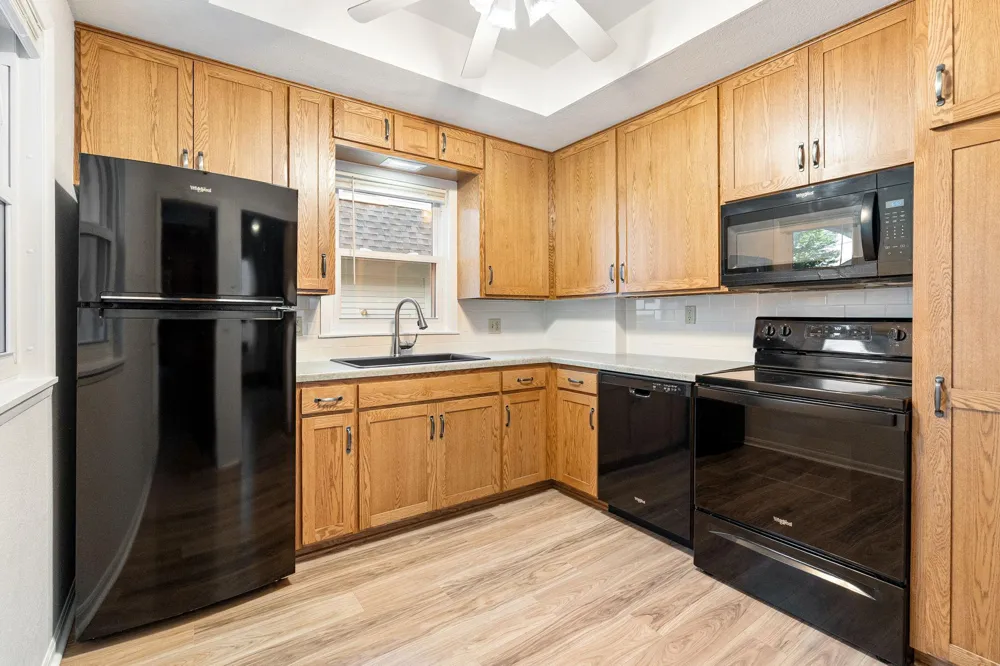 802 8th Avenue NW Austin, MN 55912