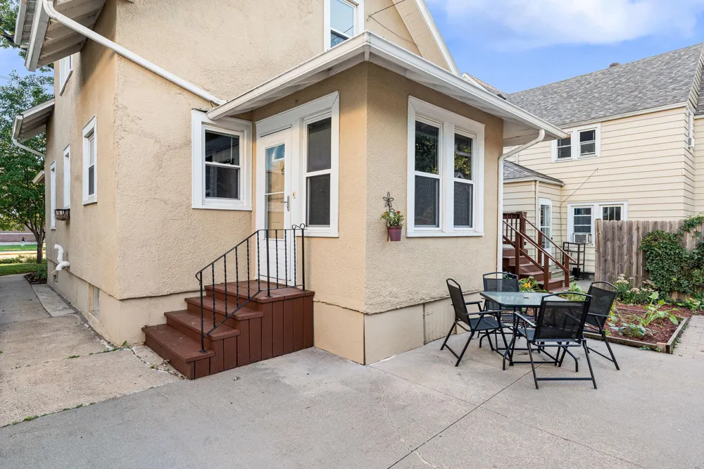 802 8th Avenue NW Austin, MN 55912
