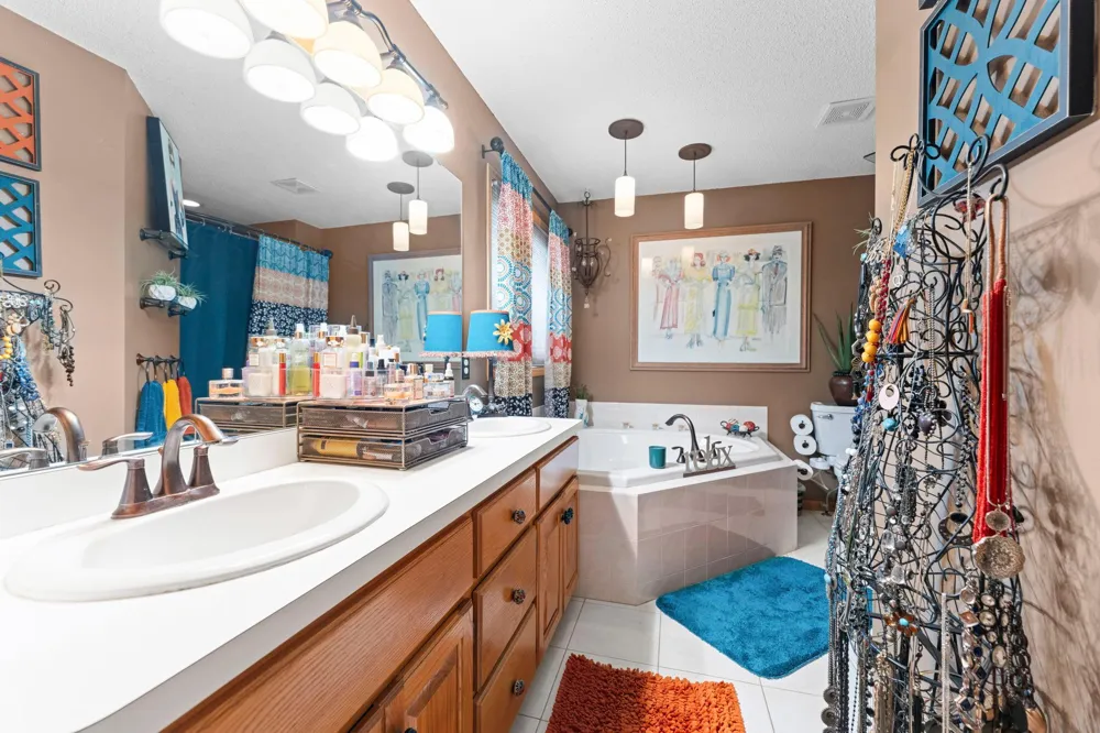 17269 80th Place Maple Grove, MN 55311