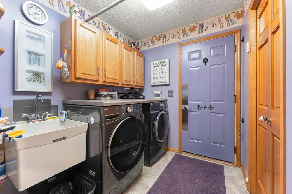 17269 80th Place Maple Grove, MN 55311