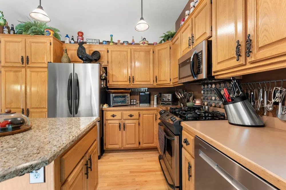 17269 80th Place Maple Grove, MN 55311