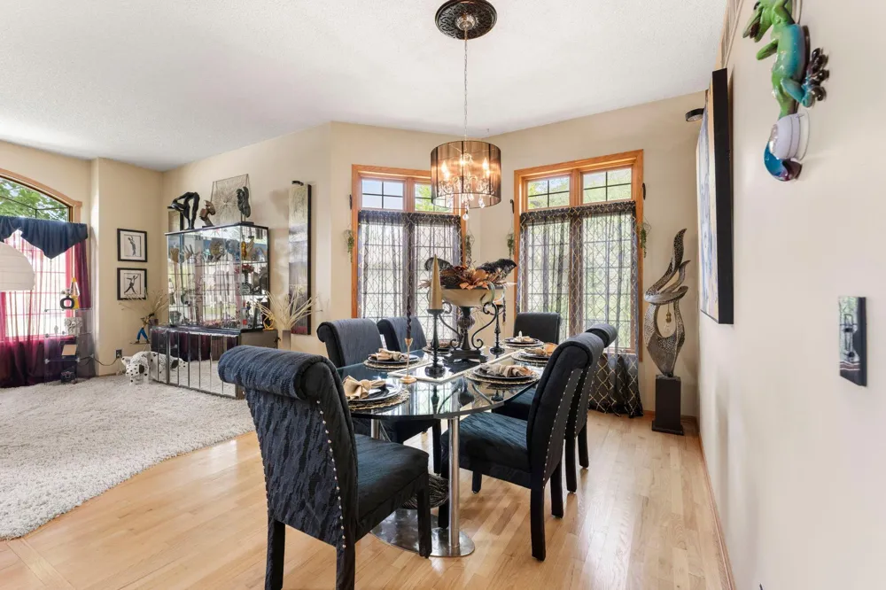 17269 80th Place Maple Grove, MN 55311