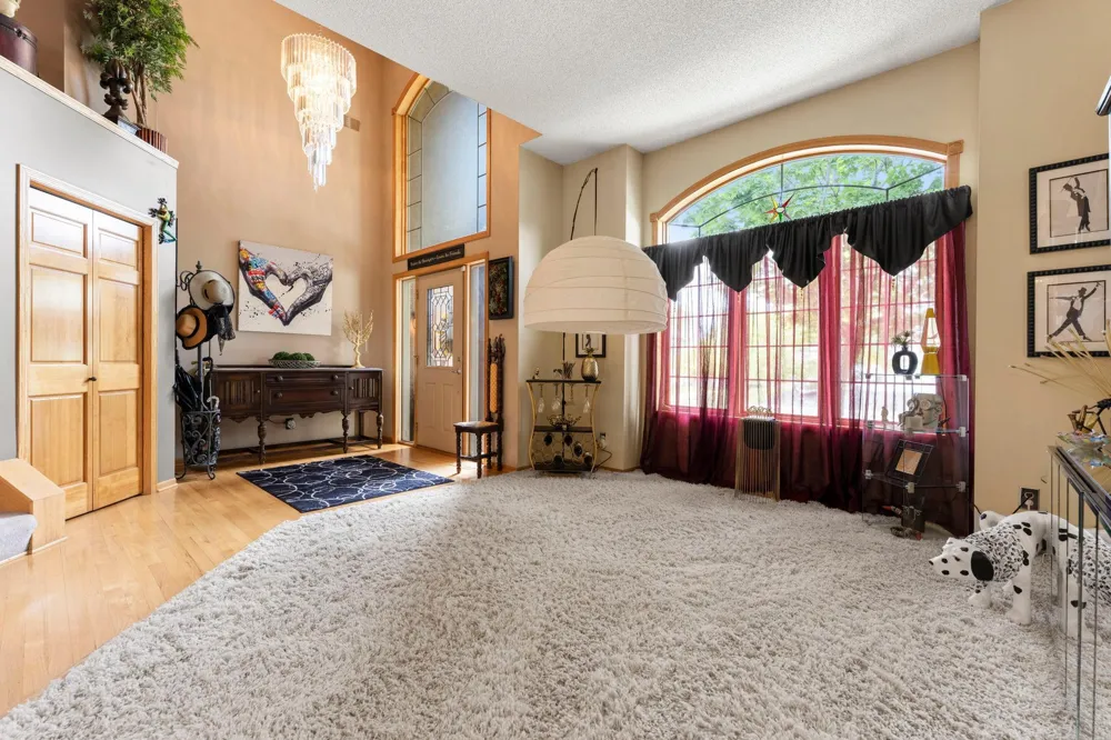 17269 80th Place Maple Grove, MN 55311