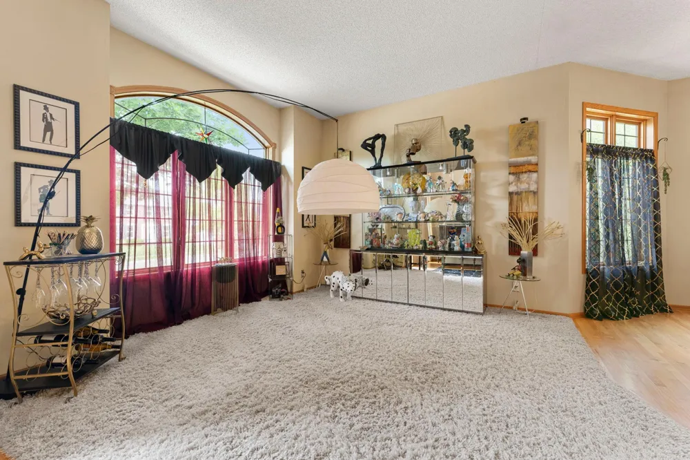 17269 80th Place Maple Grove, MN 55311