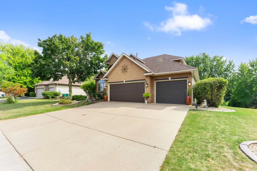 17269 80th Place Maple Grove, MN 55311