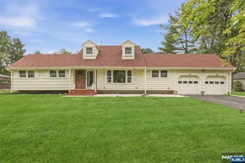 628 Lamanna Drive