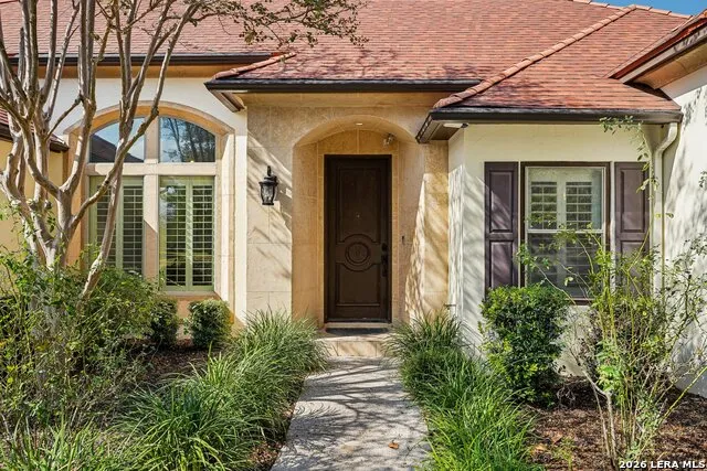 116 LAS BRISAS BLVD Seguin, TX 78155