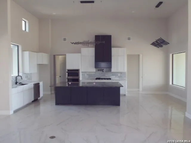 650 SHADY HOLW New Braunfels, TX 78132