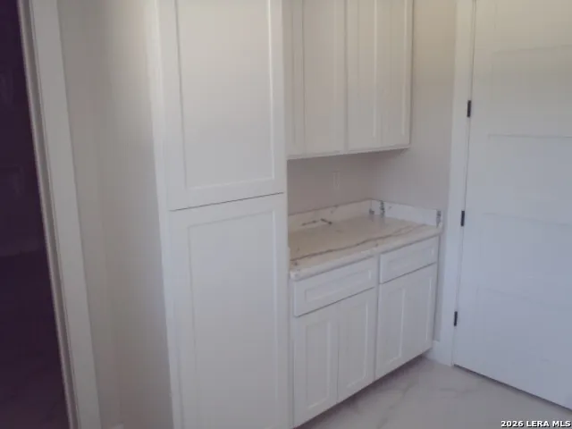 650 SHADY HOLW New Braunfels, TX 78132