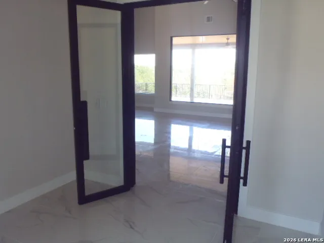 650 SHADY HOLW New Braunfels, TX 78132