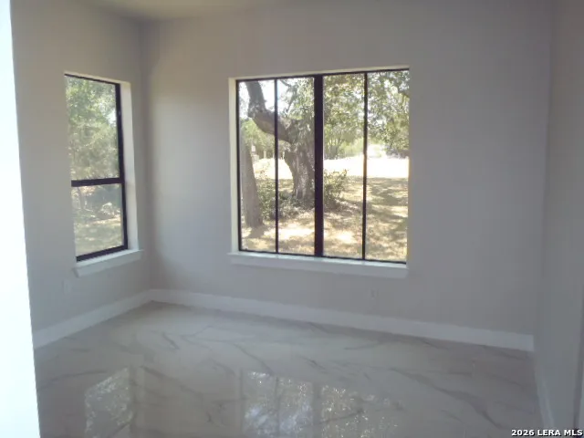 650 SHADY HOLW New Braunfels, TX 78132