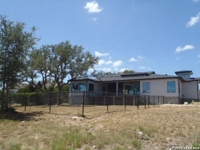 650 SHADY HOLW New Braunfels, TX 78132