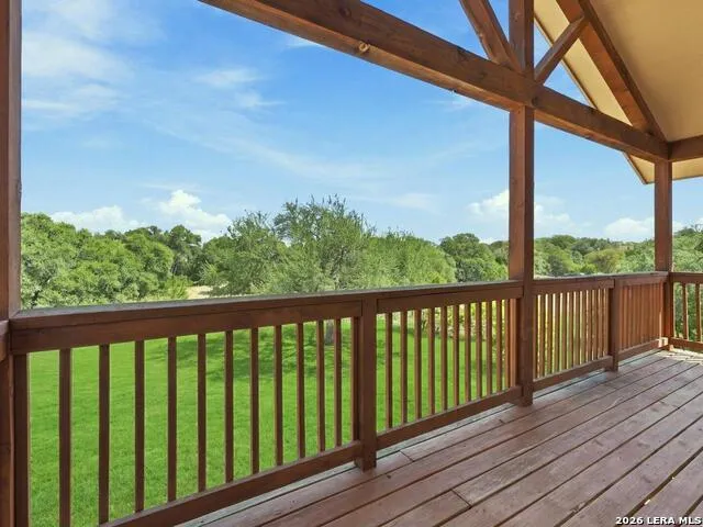 114 Cave Cir Boerne, TX 78006