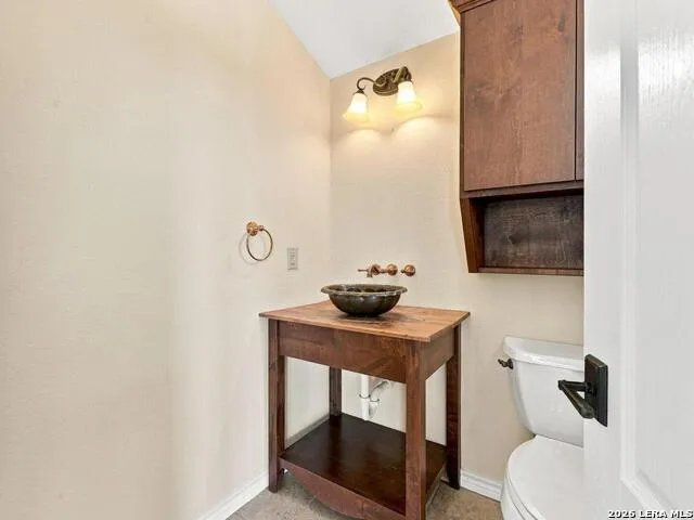 114 Cave Cir Boerne, TX 78006