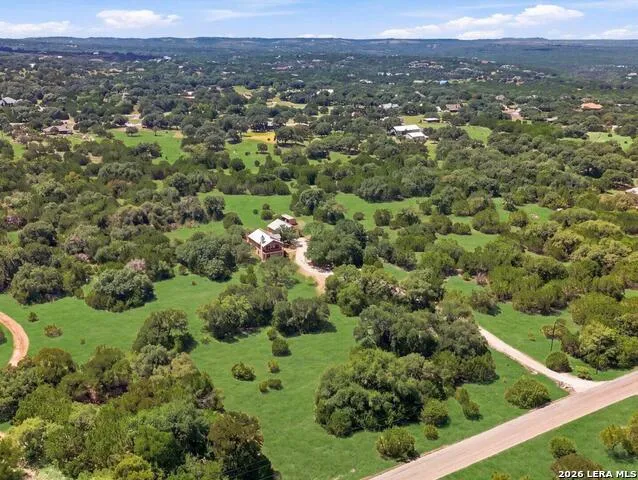 114 Cave Cir Boerne, TX 78006