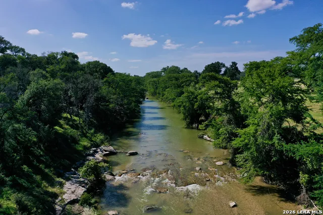 114 Cave Cir Boerne, TX 78006