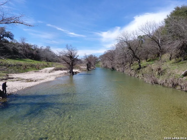 114 Cave Cir Boerne, TX 78006