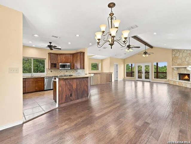 114 Cave Cir Boerne, TX 78006