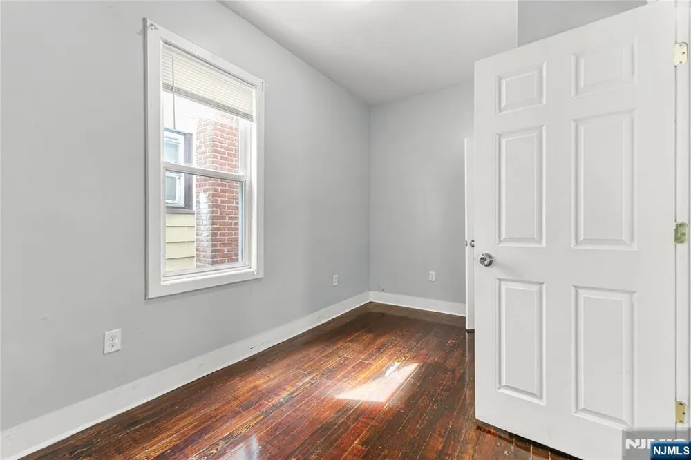 564 Sanford Avenue 2 Newark, NJ 07106