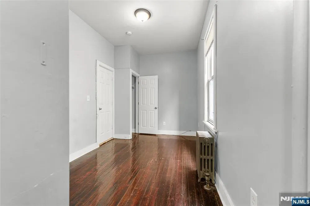 564 Sanford Avenue 1 Newark, NJ 07106