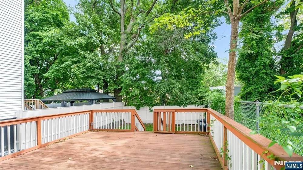 564 Sanford Avenue 1 Newark, NJ 07106