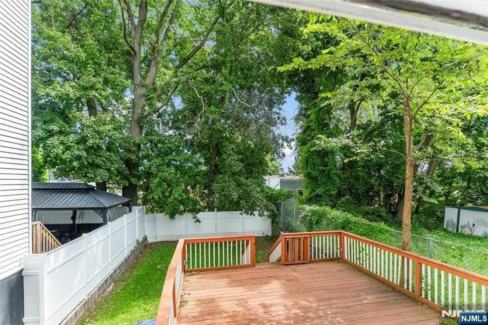 564 Sanford Avenue 1 Newark, NJ 07106